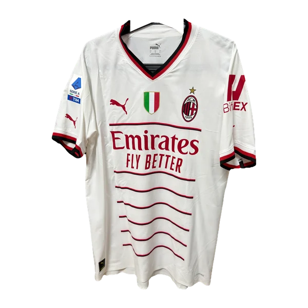 AC Milan 2022/23 · Leão 17